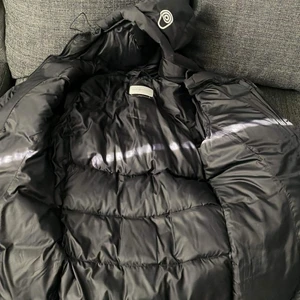 Sail racing jacka svart  - Sail racing jacka storlek S passar ochså M priset kan sänkas.