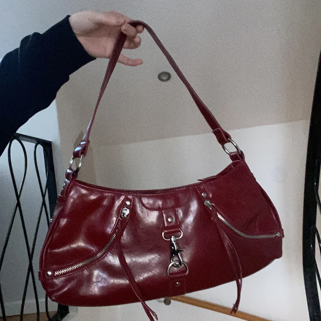 Röd Axelväska