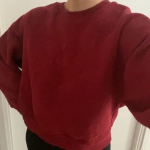 Röd collegetröja  - Fin röd collegetröja storlek XS