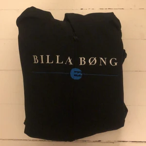 Billa bong - billa bong zip up med vindskydd, nyskick nästan!! Sitter som 164-170cm ish 200kr+frakt!