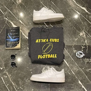 Atoka College Hoodie - Atoka College Hoodie Strl: 2XL Skick: Bra