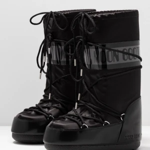 Söker 39-41 - Söker: Looking for this pair in good condition with pick up in Stockholm. 