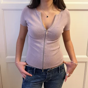 Tröja! - Säljer denna så fina tröja från Max mara! Storlek s❤️‍🔥❤️‍🔥