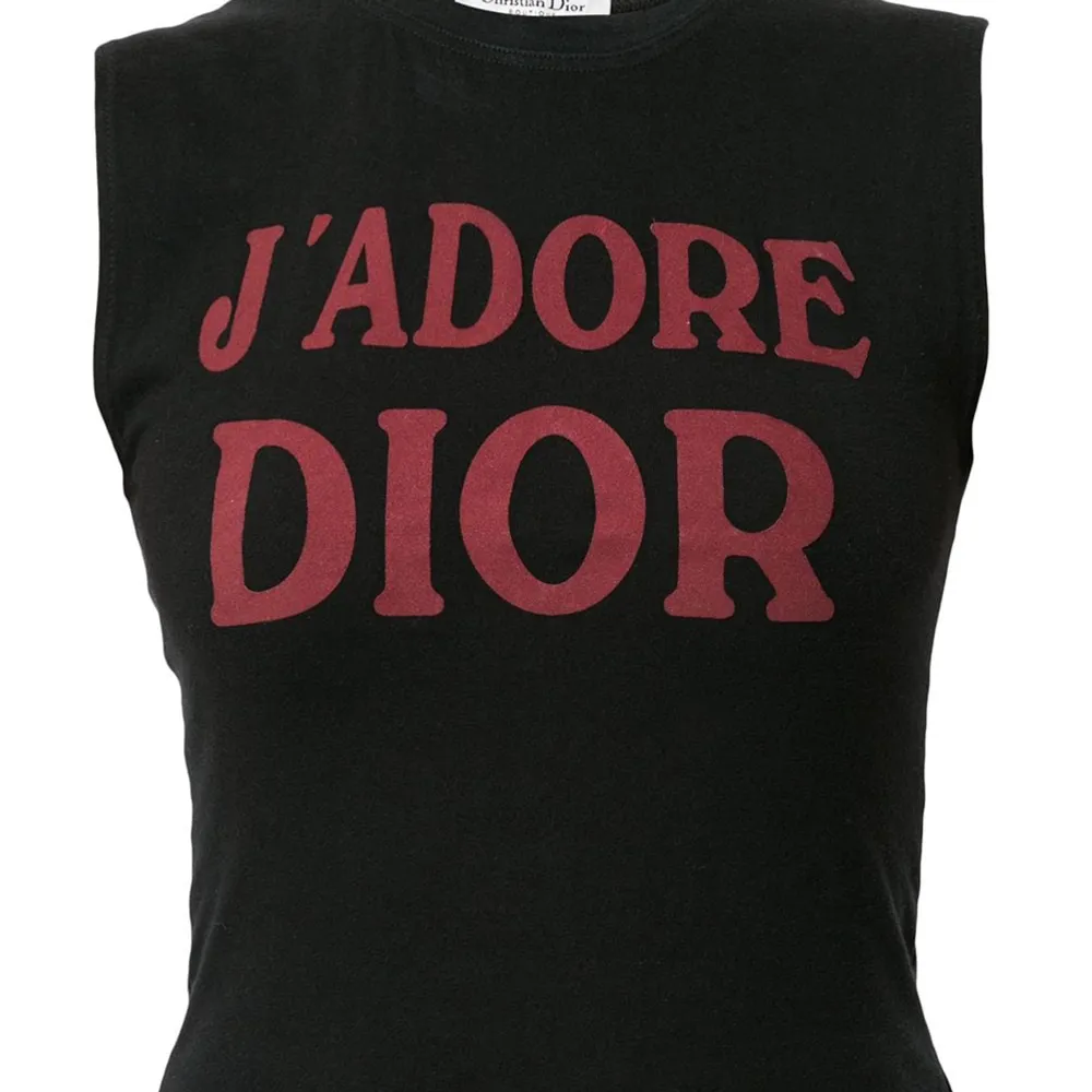 söker en J’adore Dior top.. Toppar.