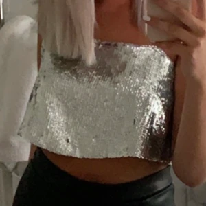 Glittrig top - Superfin topp till nyår, använd vid ett tillfälle 