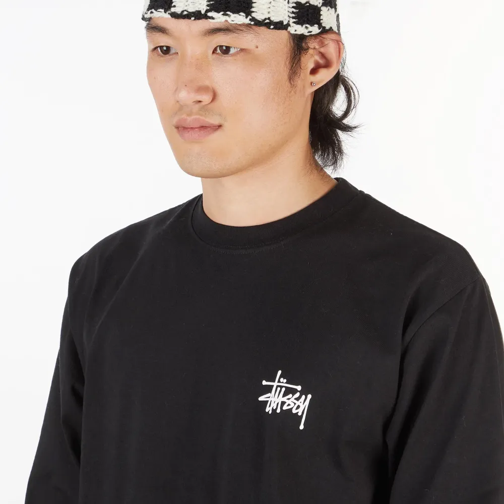 en stüssy mössa jag köpte förra året som jag inte längre har användning för bra skick, inga flaws. fraktar bara . Accessoarer.