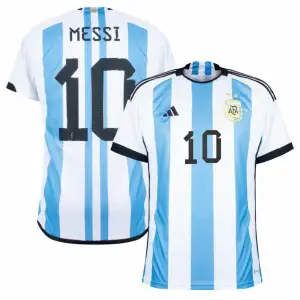 Hej! Säljer Argentinas tröjor från 2022! Tryck finns för 100 kr extra! Har även många andra fotbollströjor (över 700 st) så hör gärna av dig om det är någon speciell tröja du söker!  Tryck (Se bild 2 o 3) finns också för 50 kr. (Storlek barn till S-XXL) 