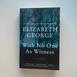 Bok - With No One As Witness av Elizabeth George. Ett mordmysterie i pocketformat. Skriv om du har några frågor!<3