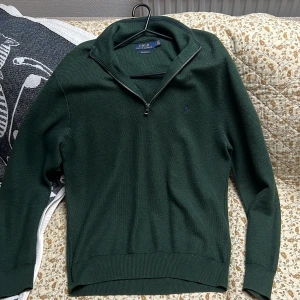Grön Polo Ralph Louren Tröja - Polo Ralph Louren halfzip i storlek L men passar även M