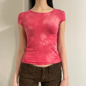 Rosa topp💕🌸 - Söt topp med lite rosa spräckligt tyg 💓