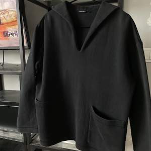  Marimekko tröja aldrig använd storlek M men är liten i storleken köpte för 600 kr 