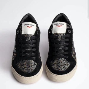 Zadig&Voltaire Skor - Säljer mina supersnygga skor från Zadig! Jättebra skick. Köpta för 3100:- 🤍 