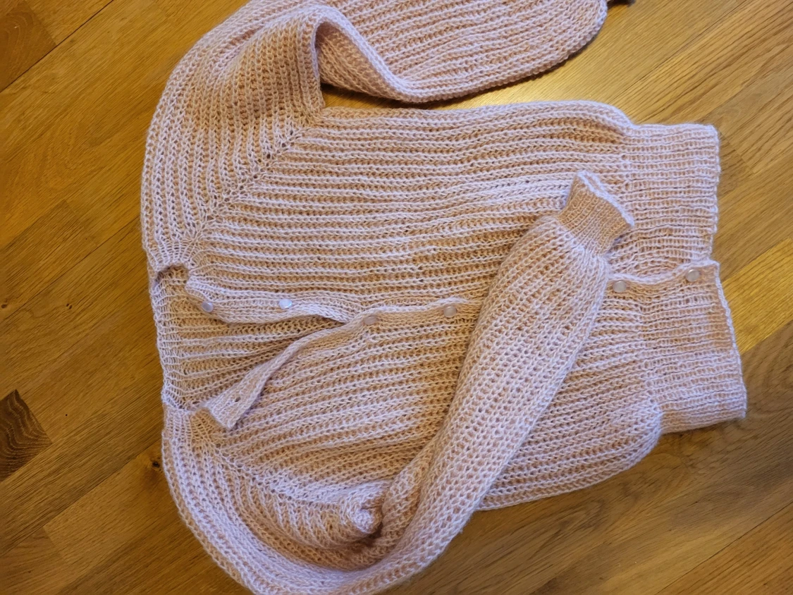 Stickad tröja *new handmade - 90