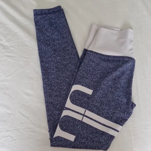 Aimn thights  - Säljer ett par amin thights då dem blivit för små för mig. De är i bra skick