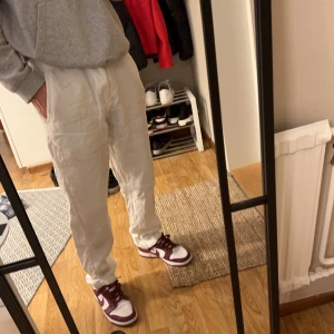 Linnebyxor - Linnebyxor från zara Kan skicka mer bilder om det behövs 