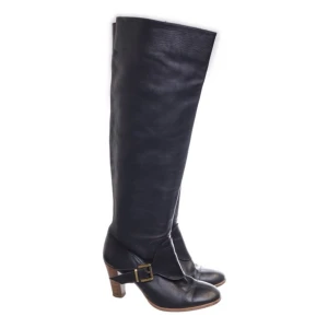 Stövlar - Säljer mina svart stövlar från Mister Minit i storlek 38, väldigt bra skick