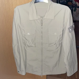 Stone island jacka M - Stone island M  Nyskick