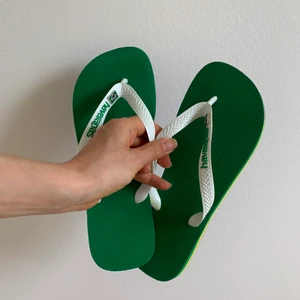 Havaianas  - Havaianas i storlek 39-40. Använda en gång (se sulan). Köparen står för frakten.