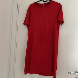 Röd klänning - Perfekta korta sommarklänningen❤️