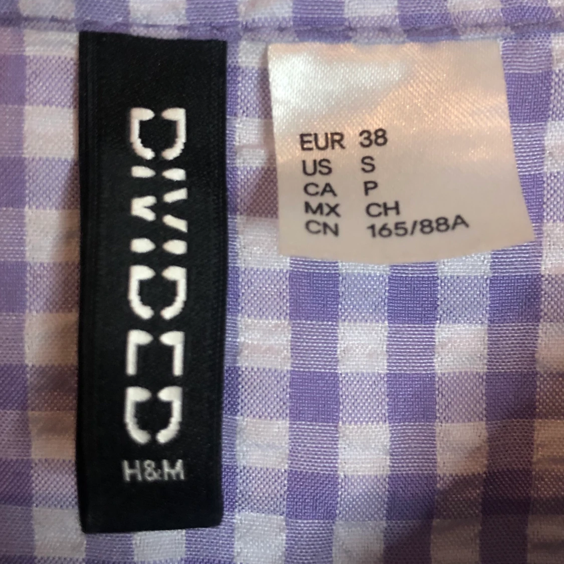 En söt klänning från h&m  - 90