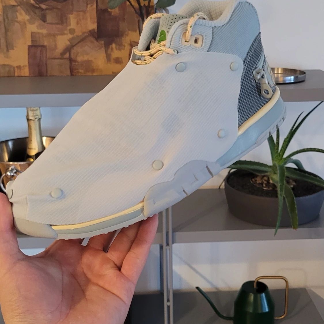 Travis Air Trainer 1 grey haze olive aura 42.5