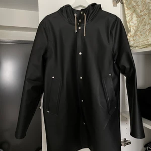 Stutterheim stockholm regnjacka - Bra skick, storlek S Nypris 2200kr
