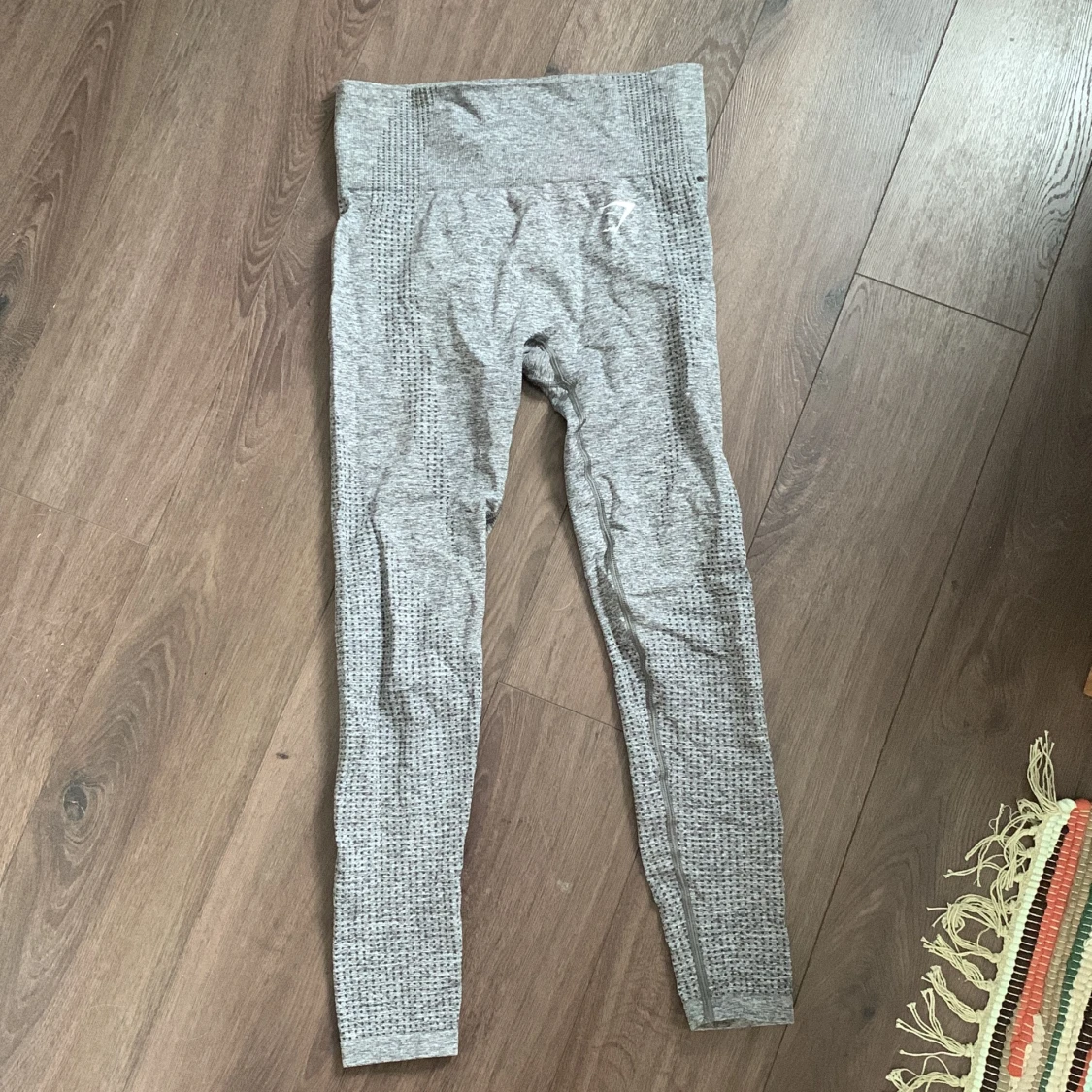 Gråa Gymshark tights storlek XS