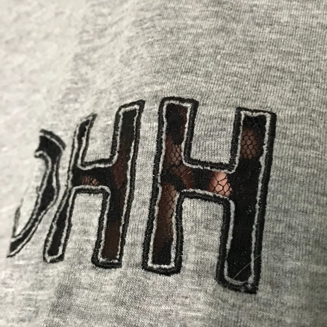 Grå tshirt guess - 91