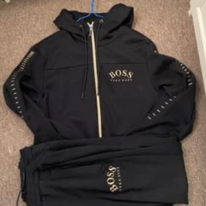 Hugo boss  - Tracksuit Storlek S