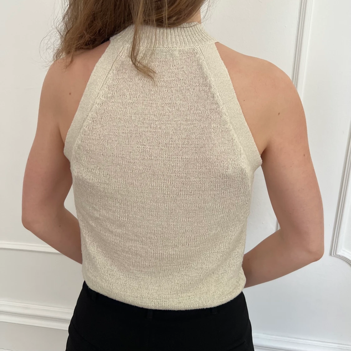 beige stickad topp storlek S/M - 90