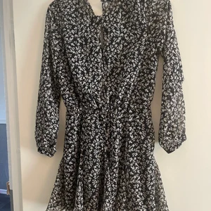 Zara klänning  - Klänning från Zara, storlek s 