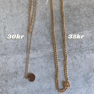 Guld halsband - Guld halsband, guldkedjan till höger är från monki och säljs pga dålig användning, halsbandet till vänster är från h&m och säljs pga dålig användning. Eller båda för 50kr+frakt.