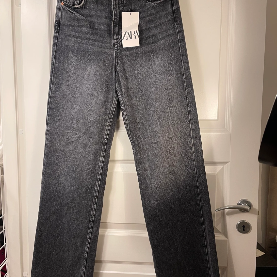 Svart grå jeans 