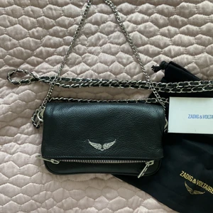 Zadig väska - Säljer den lilla storlek av Zadig väskan, kom privat för fler detaljer men har knappt andvänt den💖