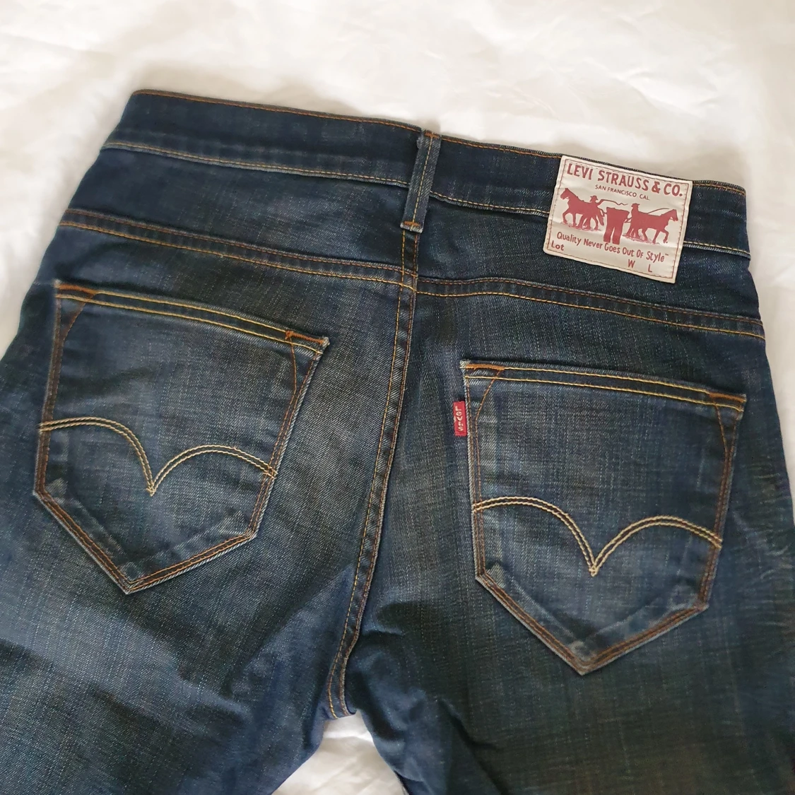 LEVI'S 504, W30 L34, Dark Blue