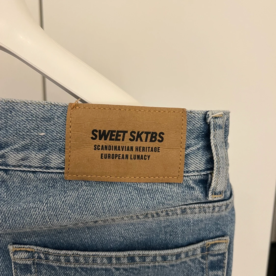 Sweet SKBTS jeans nyskick - 90
