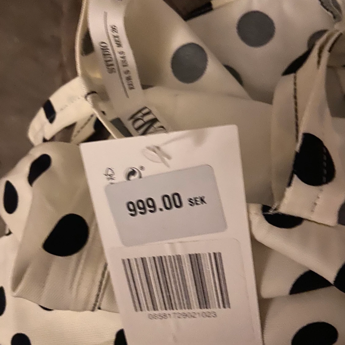 Prick klänning från zara  - 90