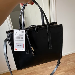 Väska zara  - Väska från zara, aldrig använd 