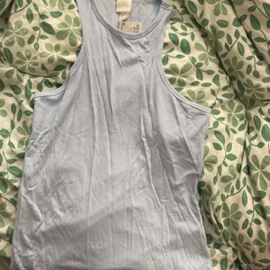 Linne - Fint blåt somrigt linne. Aldrig användts. Frakt ingår inte i priset. 