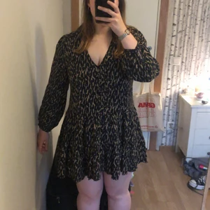 Zara dress leopard print - Long sleeve Zara leopard print dress size S