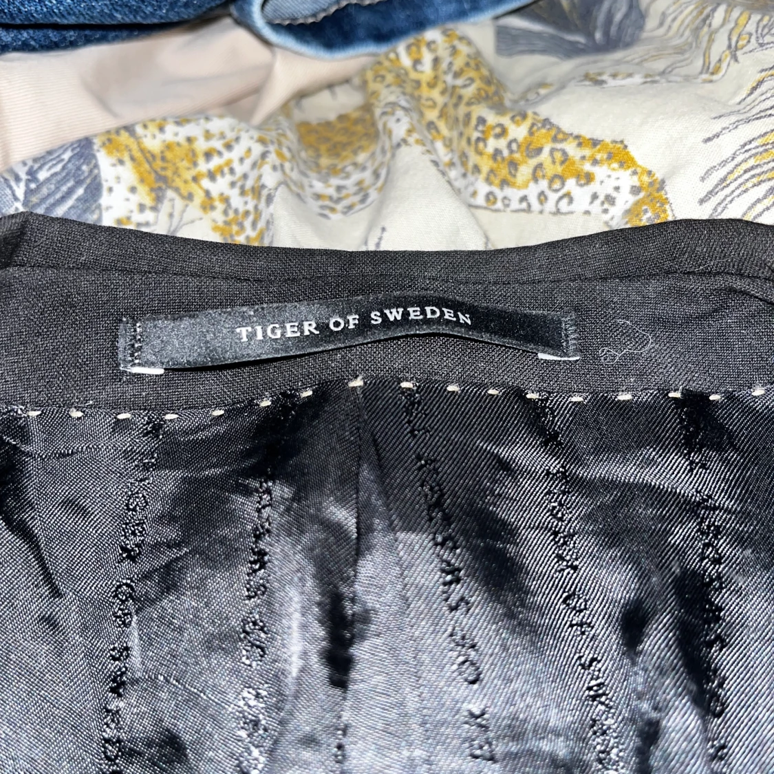  🇸🇪 Tiger of Sweden 🇸🇪  - 90