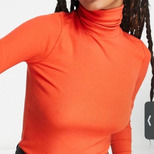 Polo Ralph Lauren polotröja - Helt nya/oöppnade tröjor från Ralph Lauren i storlek XL. Nypris på denna är ca 1300kr. Hör av er vid frågor!