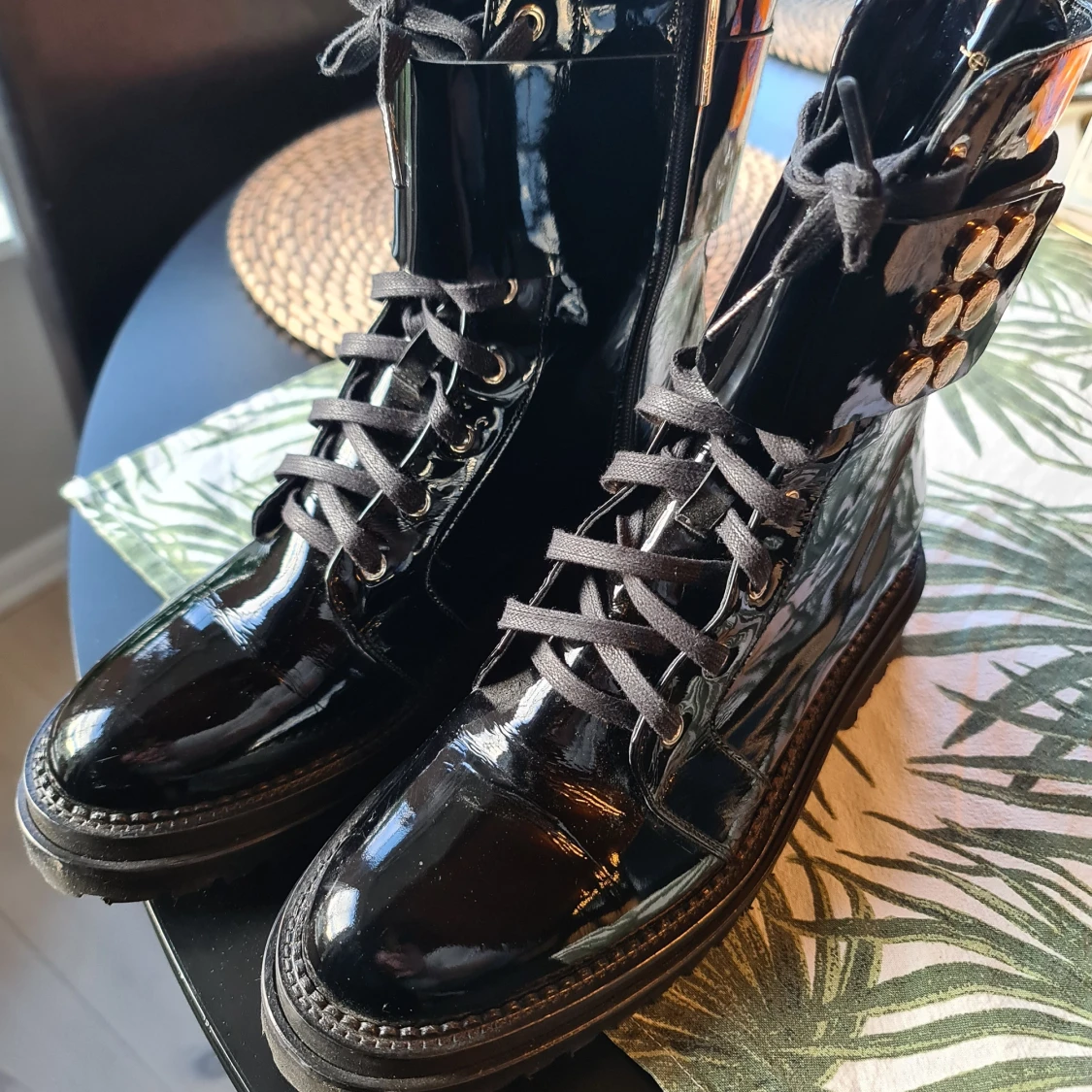 Eva Langoria boots size 41 - 90