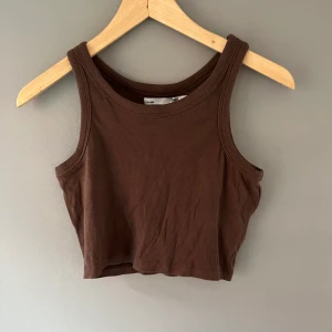 Linne från lager 157 - Aldrig använt, bara tvättat. Rymlig i storleken. Croppad passform.  Priset är inklusive frakt ❤️‍🔥