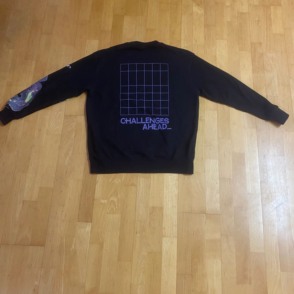 Zara crewneck  - 90