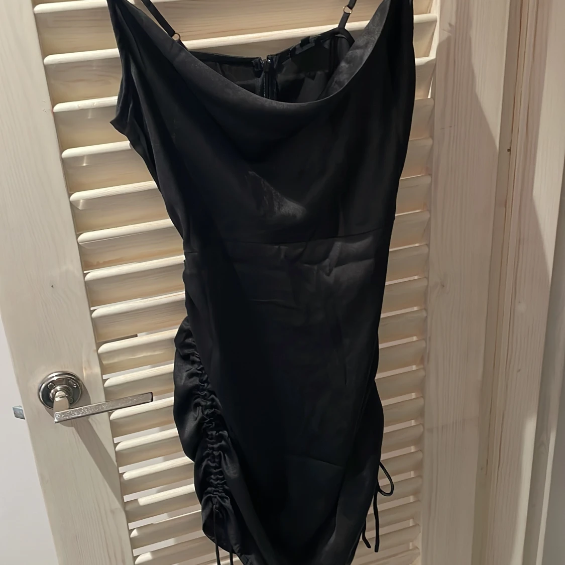 Satin vattenfallklänningen - 90