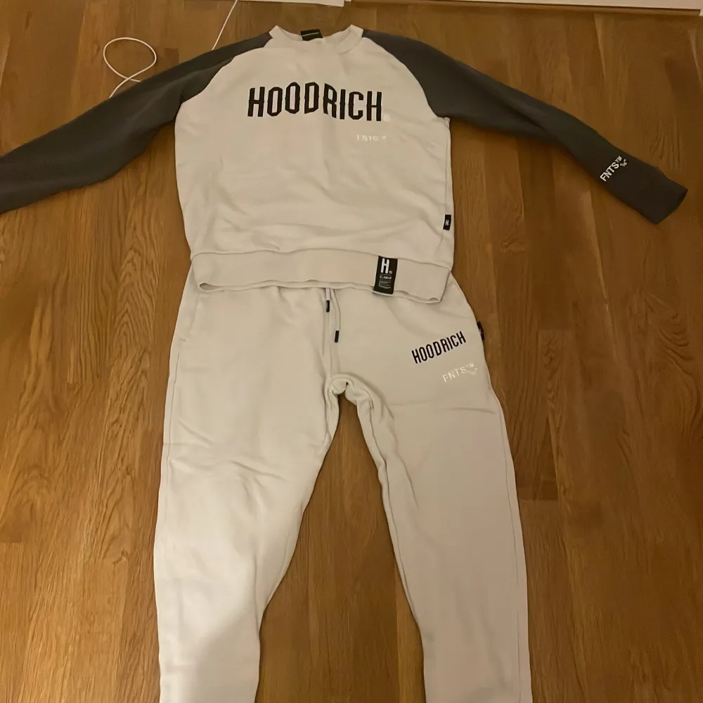 Skick 10/10 Det står att det är storlek Medium men själv tycker jag den är mer som Small. Muu.