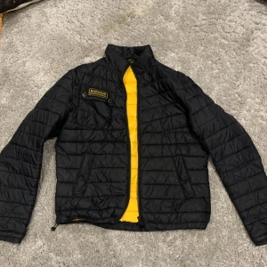 Barbour Jacka - Storlek M herr, bra skick!