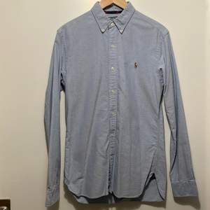Oxford skjorta från Polo Ralph Lauren.Storlek: S. Passform: Slimfit