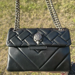 Kurt geiger - Interessekoll på denna jätte fina Kurt geiger jätte bra skick!!!